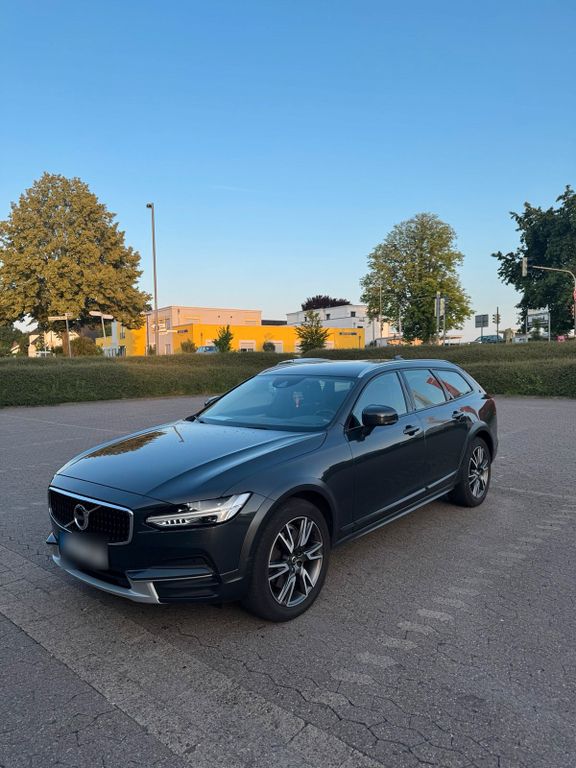 Image of Volvo V90 Cross Country