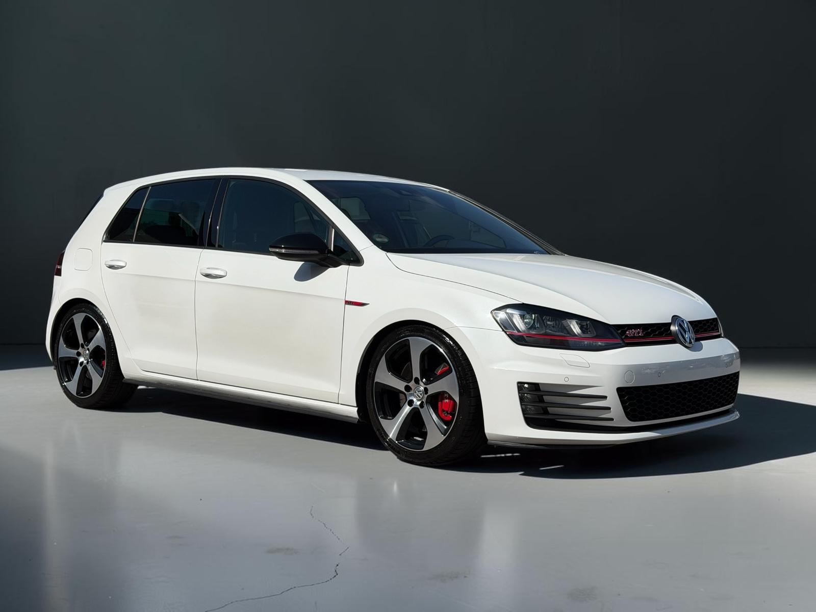 Volkswagen Golf VII Lim. GTI Performance BMT