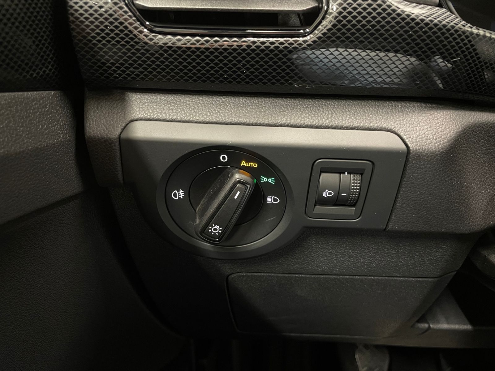 T-Cross Life 1.0 TSI ACC SHZ LED APP