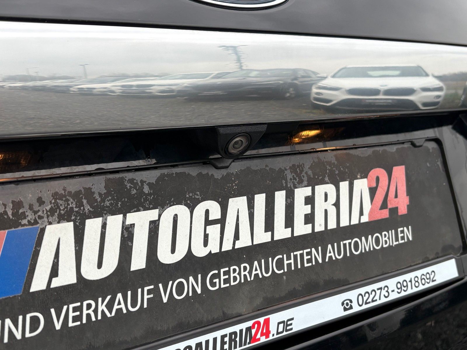 Fahrzeugabbildung Ford S-MAX 2.0 TITANIUM Aut. Navi LED 7-SITZER SPORTS