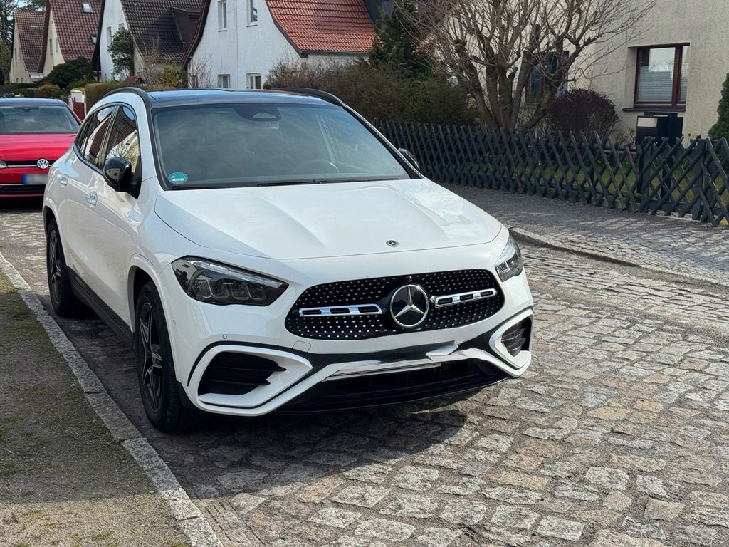 Image of Mercedes-Benz GLA 200
