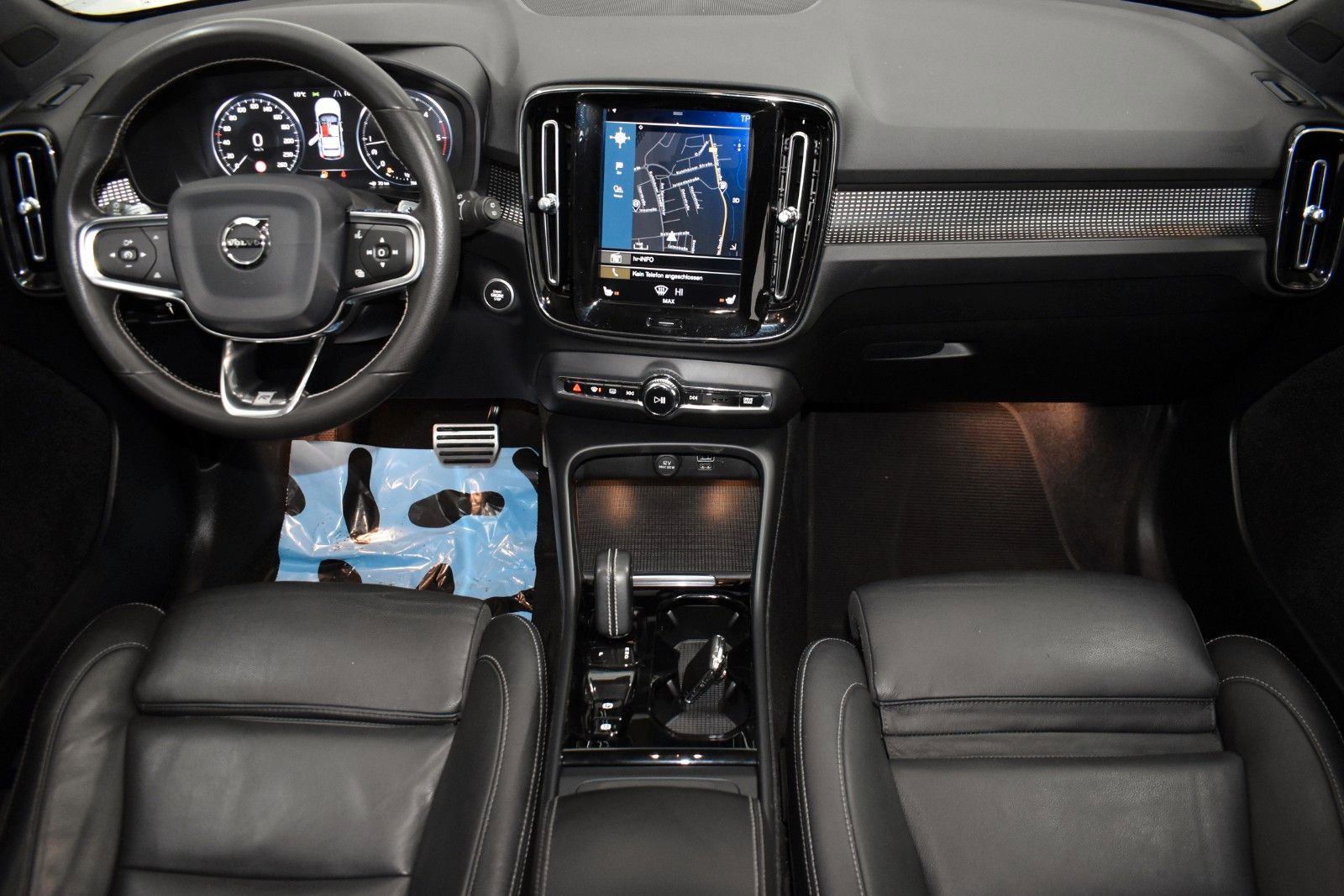 Fahrzeugabbildung Volvo XC40 R Design Leder,Navi,LED,SH,PDC,Kamera,Apple