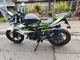Kawasaki Z125 mit vielen Extras  - KAWASAKI V 12