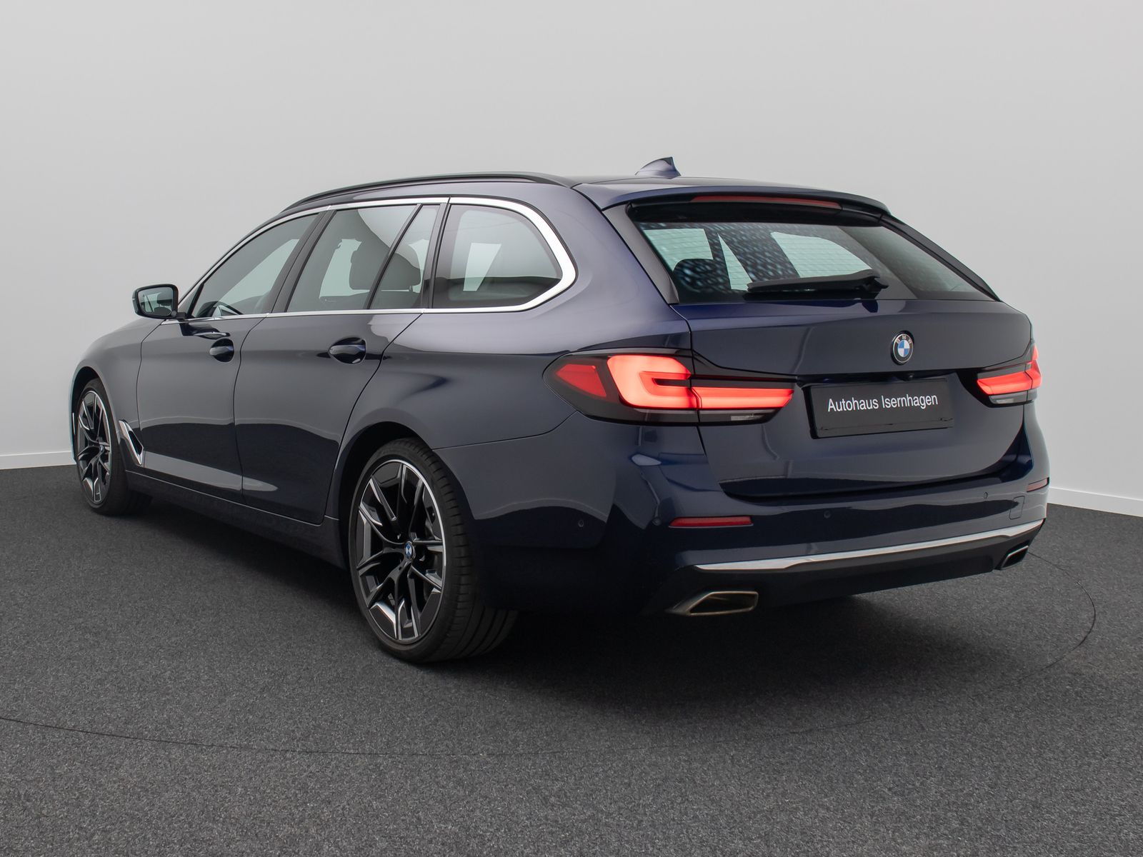 Fahrzeugabbildung BMW 540i xD Luxury Line 360° SoflCl DAB Panorama 20"