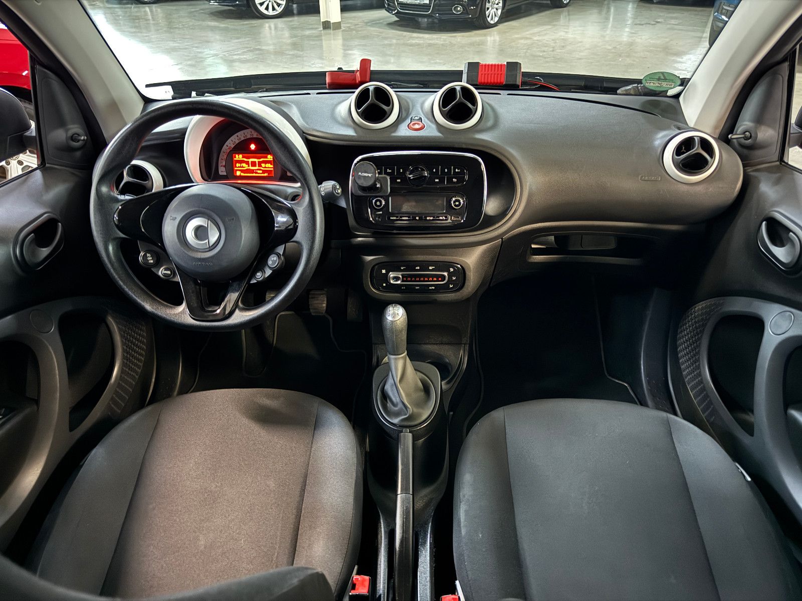 Fahrzeugabbildung Smart ForTwo Coupe 52 KW FACELIFT TEMPOMAT KLIMA SHZT