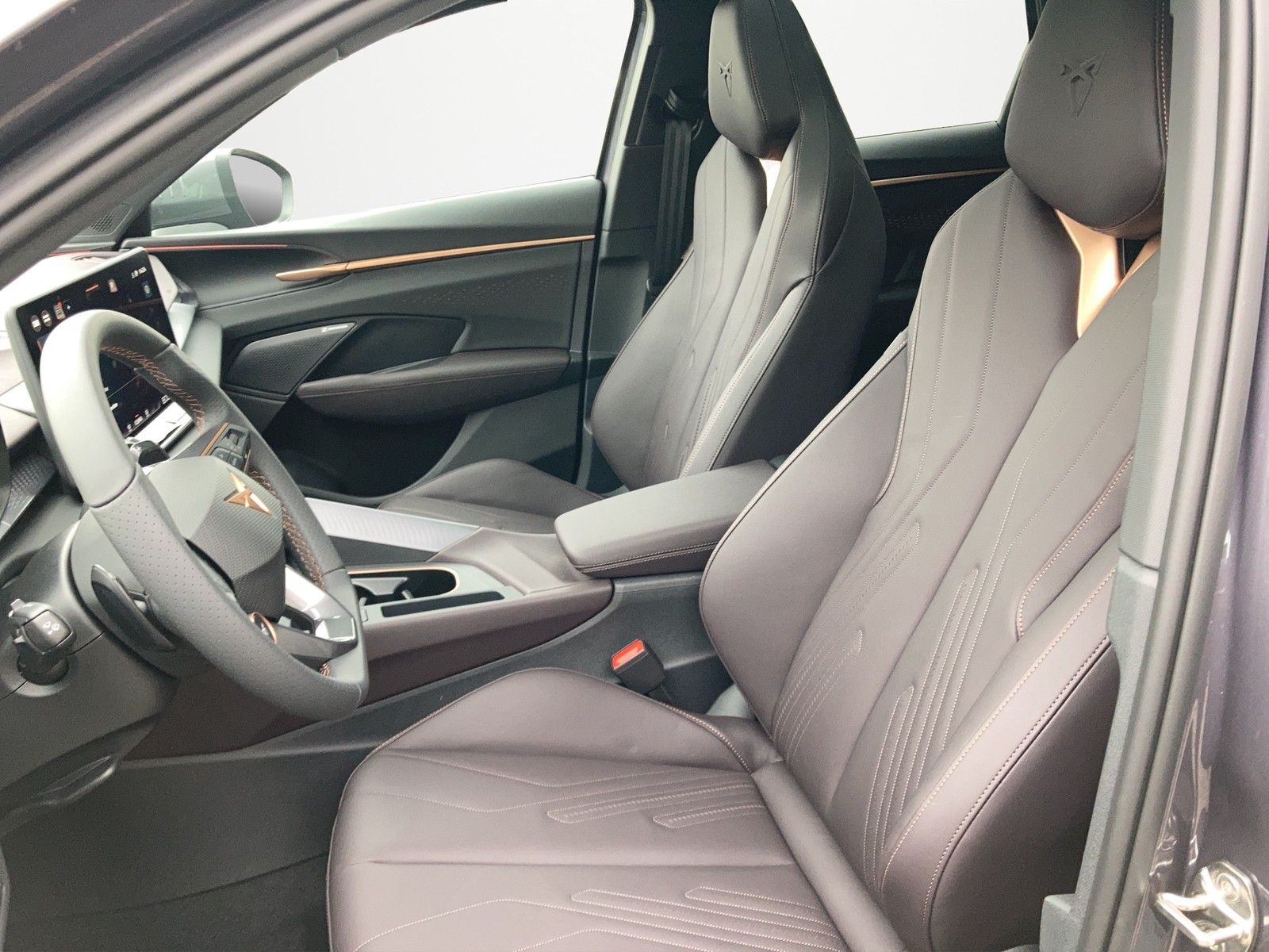 CUPRA Terramar VZ 1.5 DSG e-HYBRID 200kW/272PS - Image 9