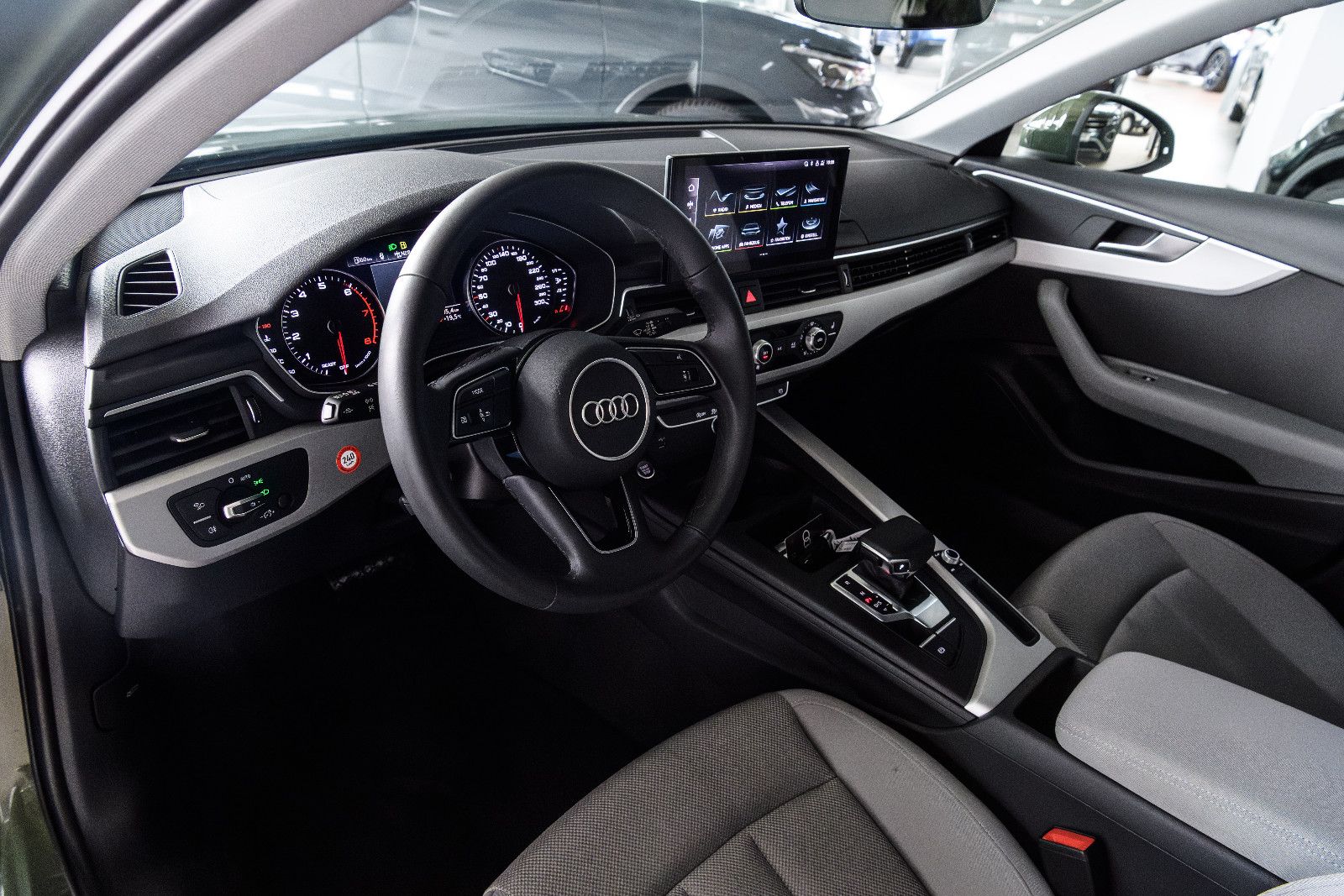 Fahrzeugabbildung Audi A4 Lim. 35 TFSI S-tronic+SHZ+elektr Sitze