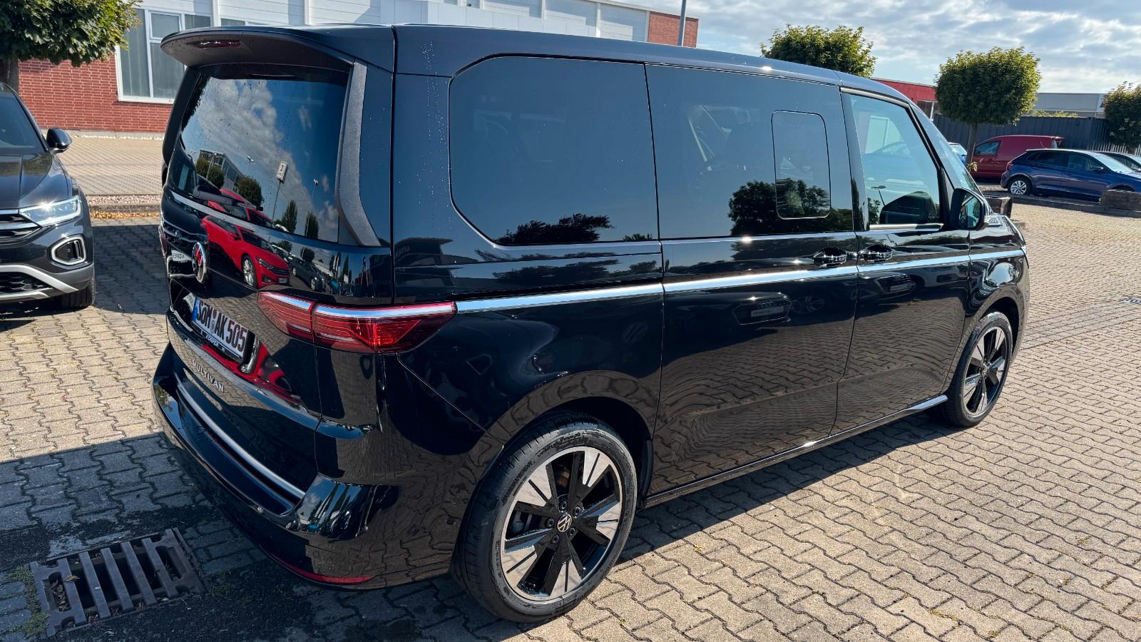 Volkswagen T7 Multivan 2.0 TDI Style