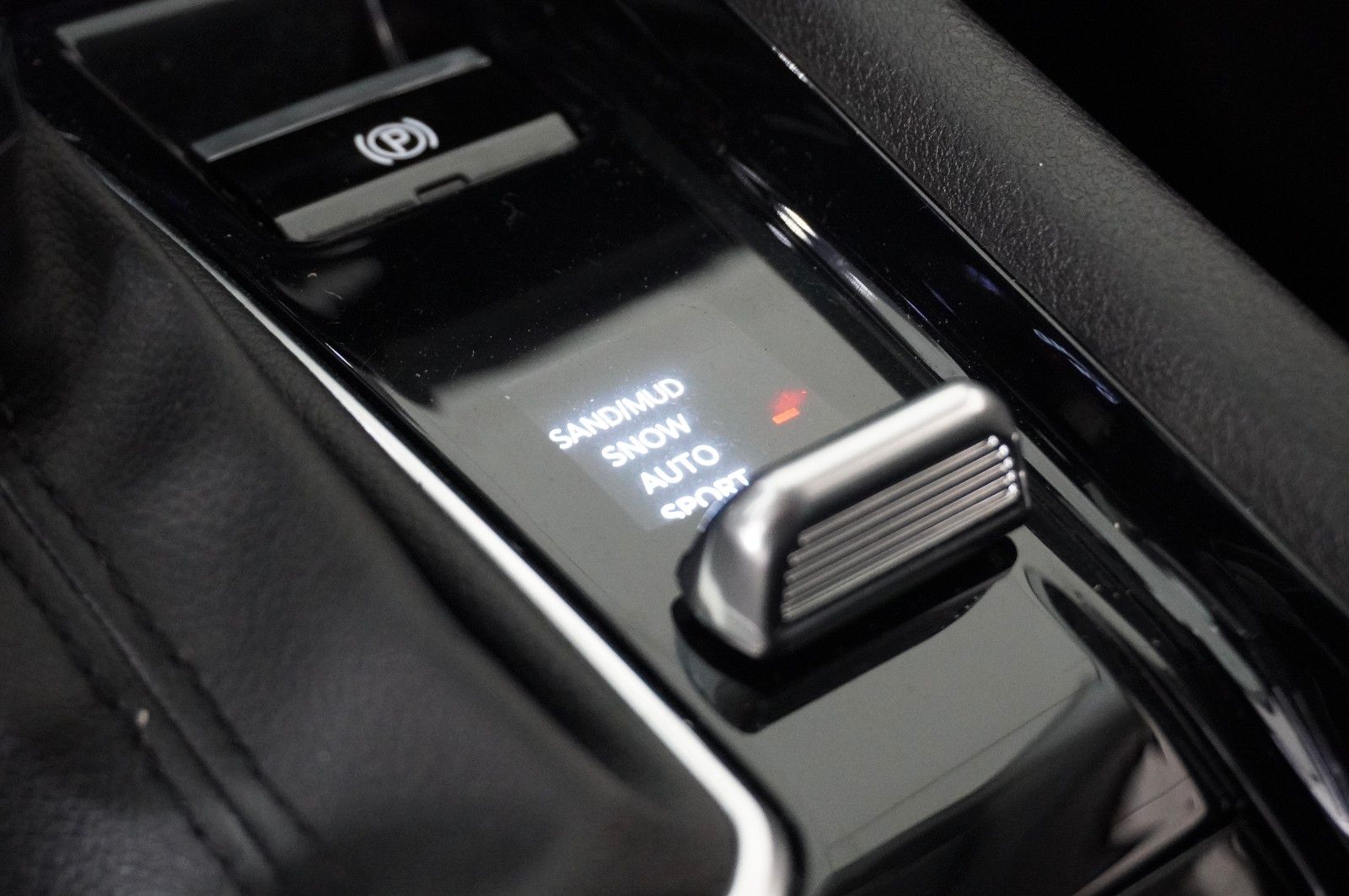 Fahrzeugabbildung Jeep Compass 1.3 4X4 HYBRID NAVI/LED/KAMERA/VIRTU/DAB