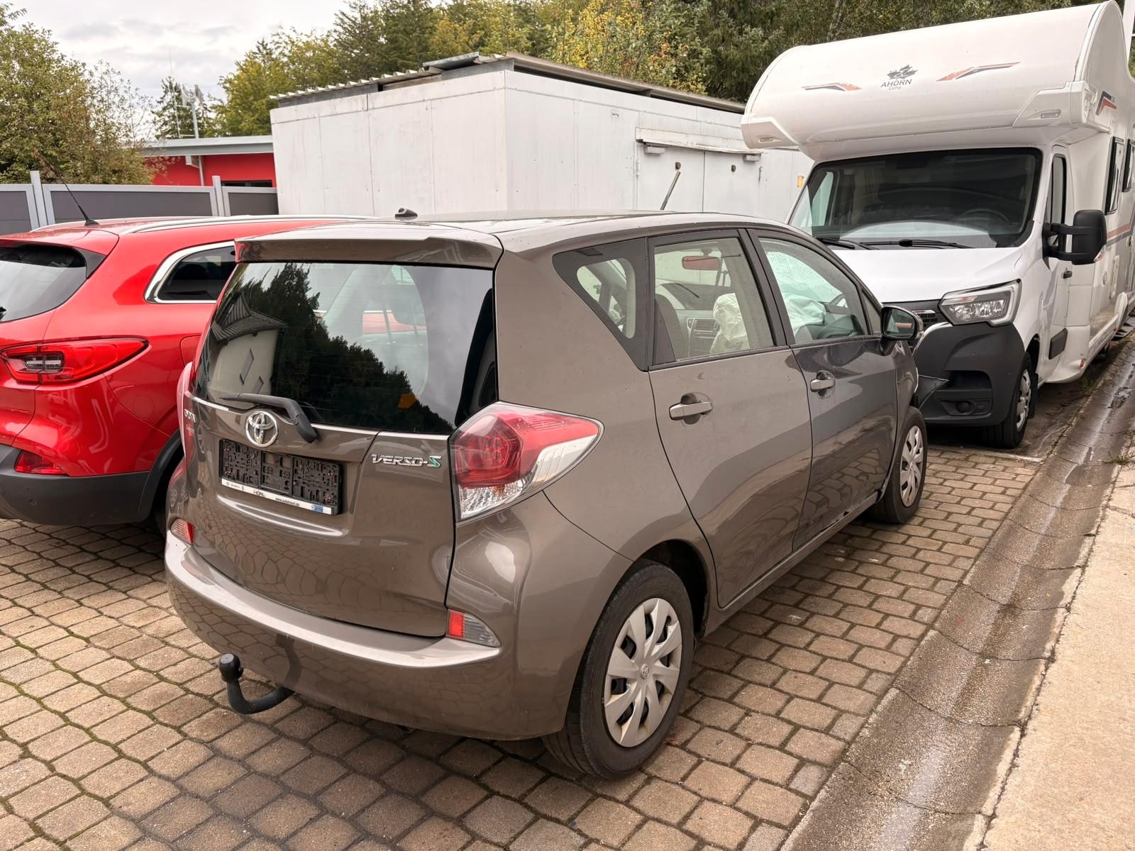 Toyota Verso-S Cool