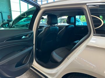 MYAUTOCENTER – Gebraucht- und Jahreswagen mit Werkstattservice in Pfaffenhofen Opel Insignia *KEYLESS*TEM*AHK*LKHZ*NAV*KLIMAAUTOM*