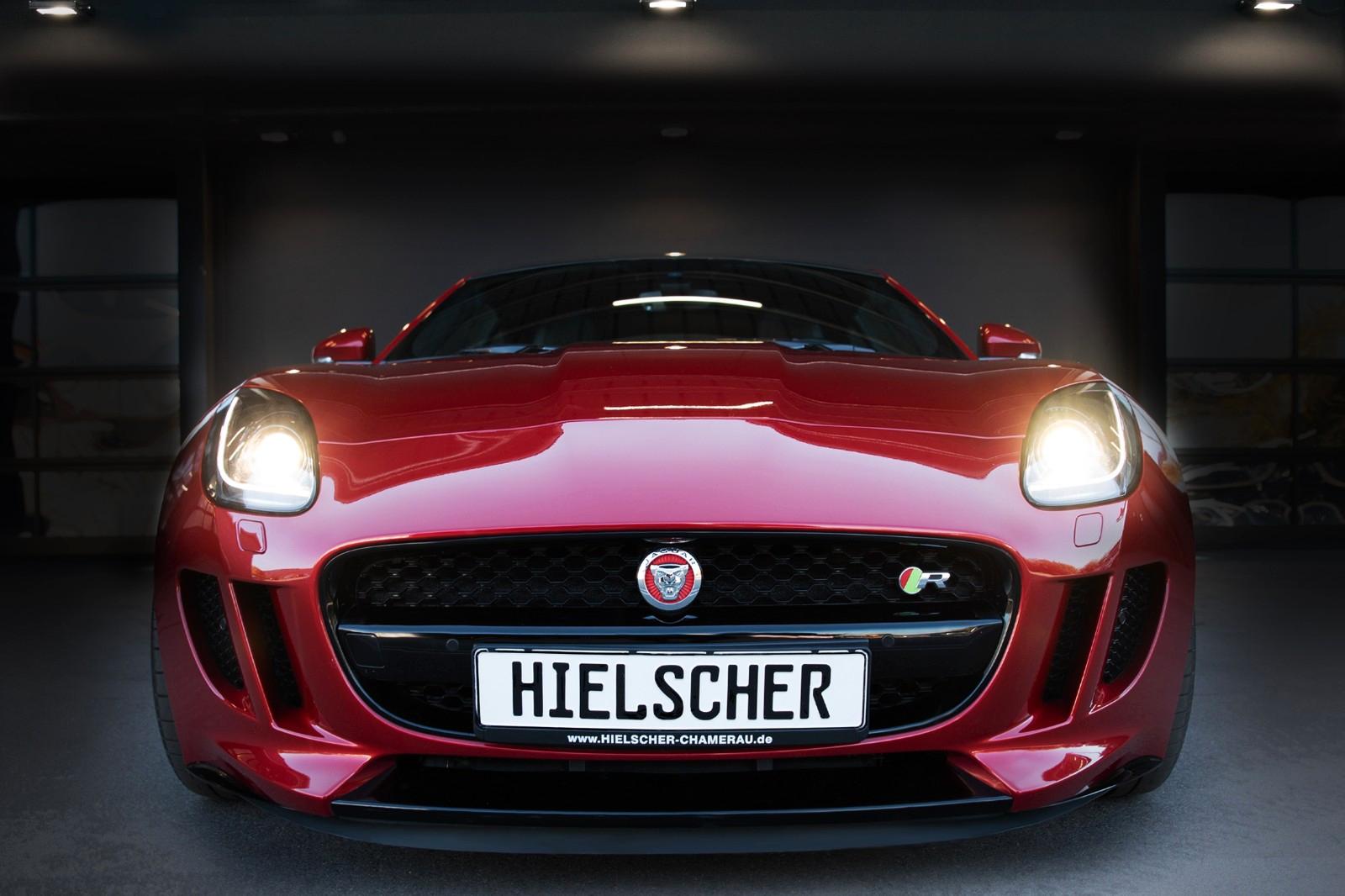 JAGUAR F-TYPE - R 5.0 V8 COUPE - 551 CV -TOIT PANORAMIQUE