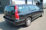 Volvo V70 2.4 Automatik *LEDER*KLIMA*ALU* - Volvo V70 mit Benzin-Antrieb: Kombi, Automatik
