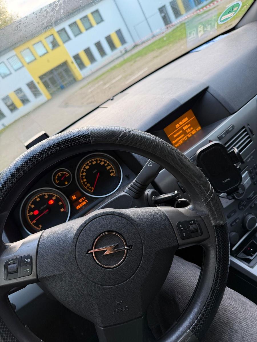 Opel Astra 2005 — photo 5