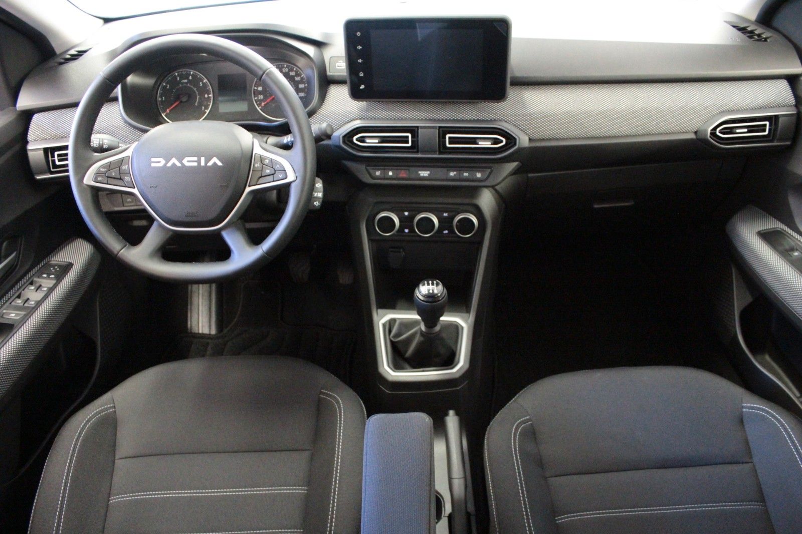 Fahrzeugabbildung Dacia Sandero TCe 100  ECO G Expression*Winterpaket*