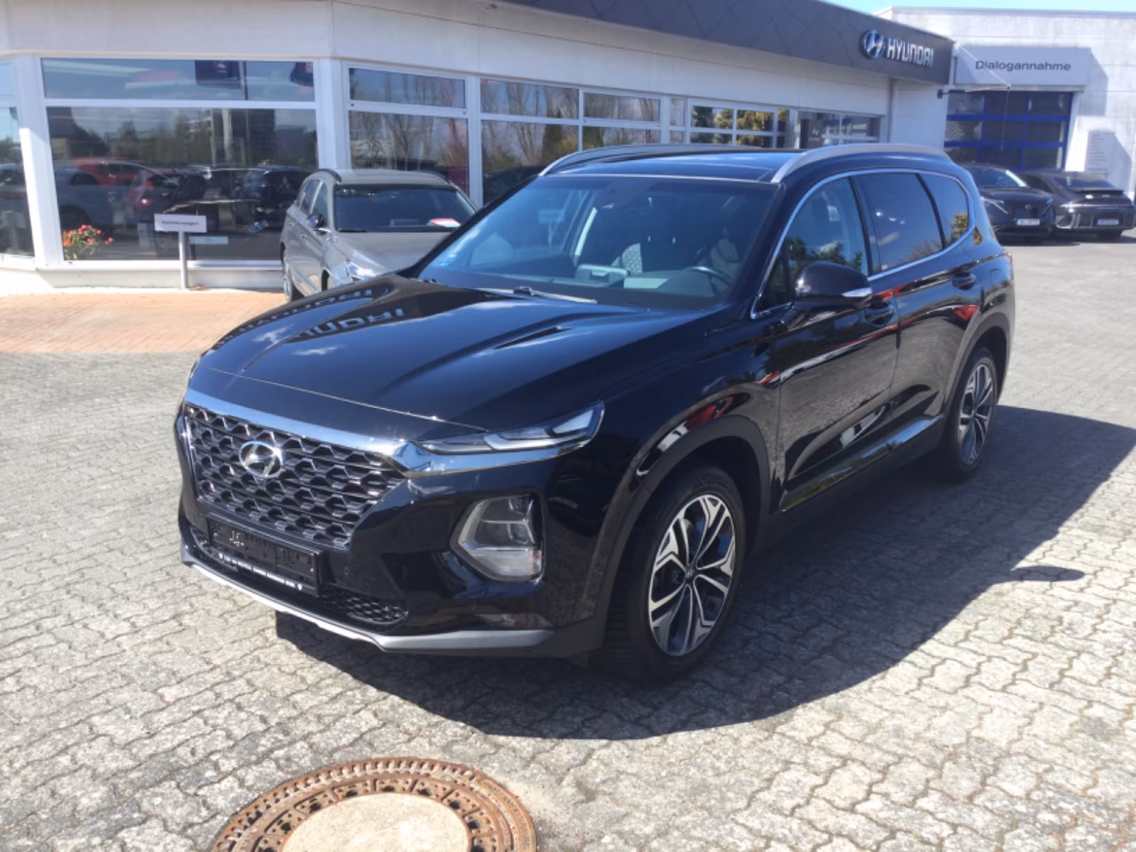 Hyundai Santa Fe Premium 4WD 8-Fach Bereift AHK