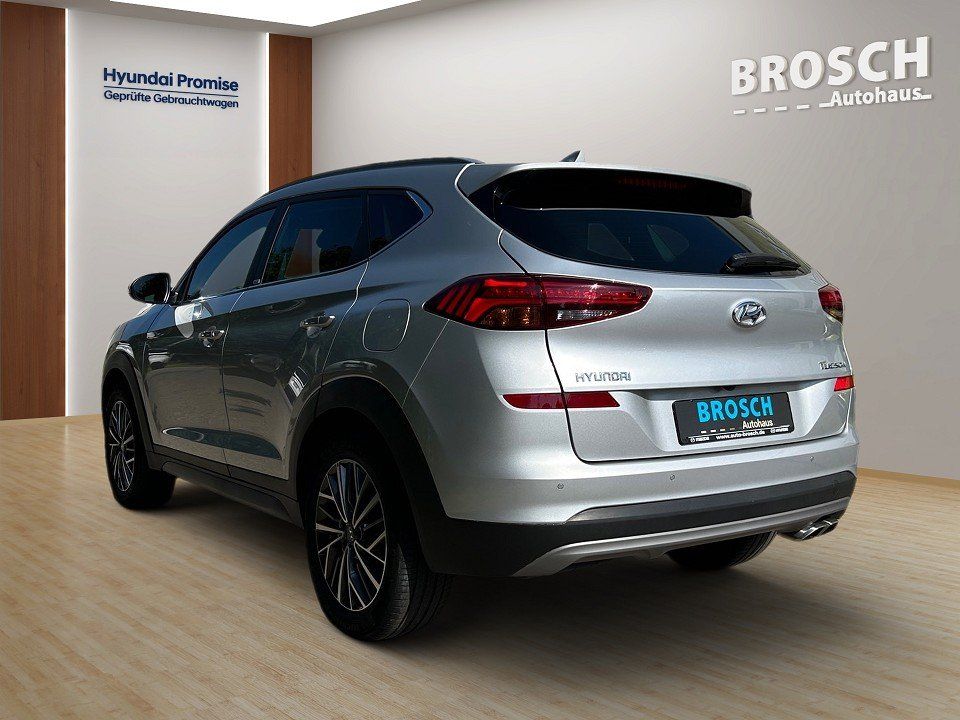 Fahrzeugabbildung Hyundai TUCSON 1.6 CRDi 2WD STYLE CARPLAY+360°+NAV+SHZ++