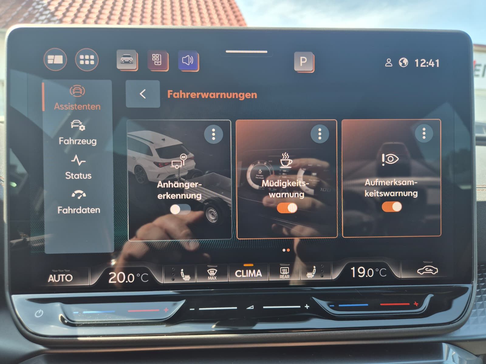 Fahrzeugabbildung CUPRA Leon 1.5 eTSI PANO*DCC*MATRIX*DINAMICA*AHK*5JG.