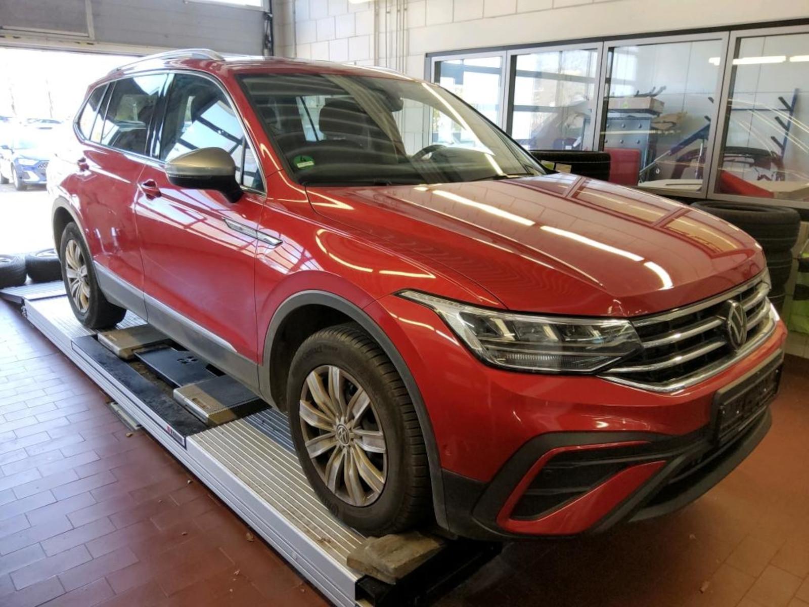 Volkswagen Tiguan Allspace 2.0 TDI Life*7-S*AHK*R-KAMERA*