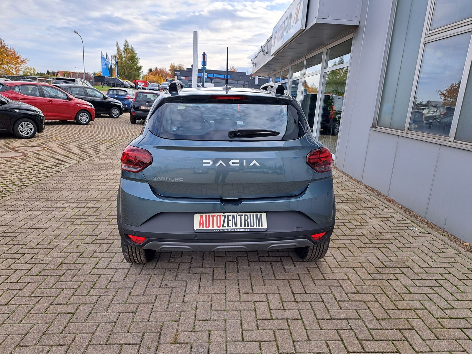 Fahrzeugabbildung Dacia Sandero Stepway Expression KAMERA APP-CONNECT