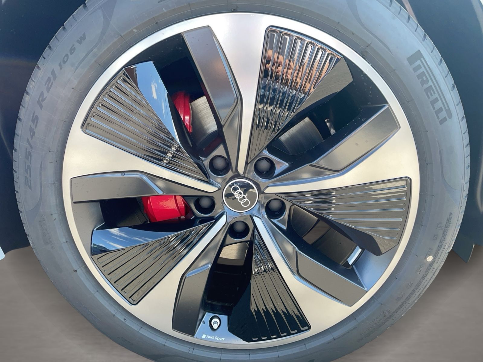 Audi e-tron - Bild 8