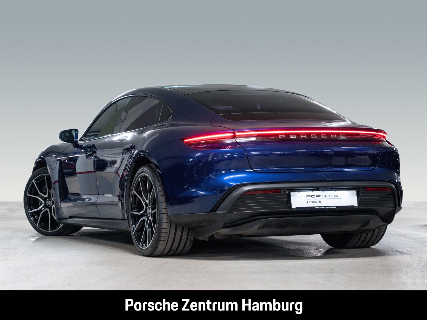 Porsche Taycan Head-Up InnoDrive Chrono Paket 21-Zoll