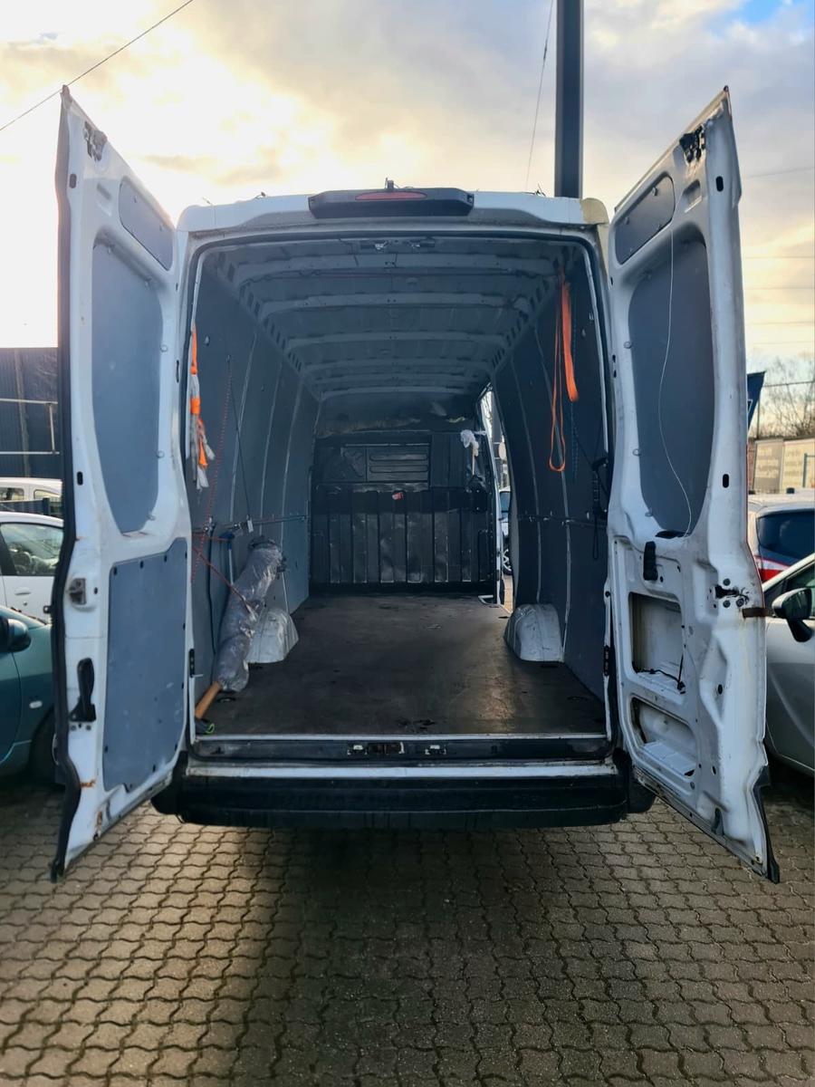 Iveco Daily Neue MOTOR TUV Neu IS35SC2AA MaxiRS 4100mm