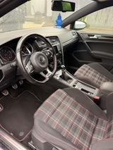 Volkswagen Golf 2.0 TSI BMT GTI Performance GTI Performance - Gebrauchtwagen in Freiburg