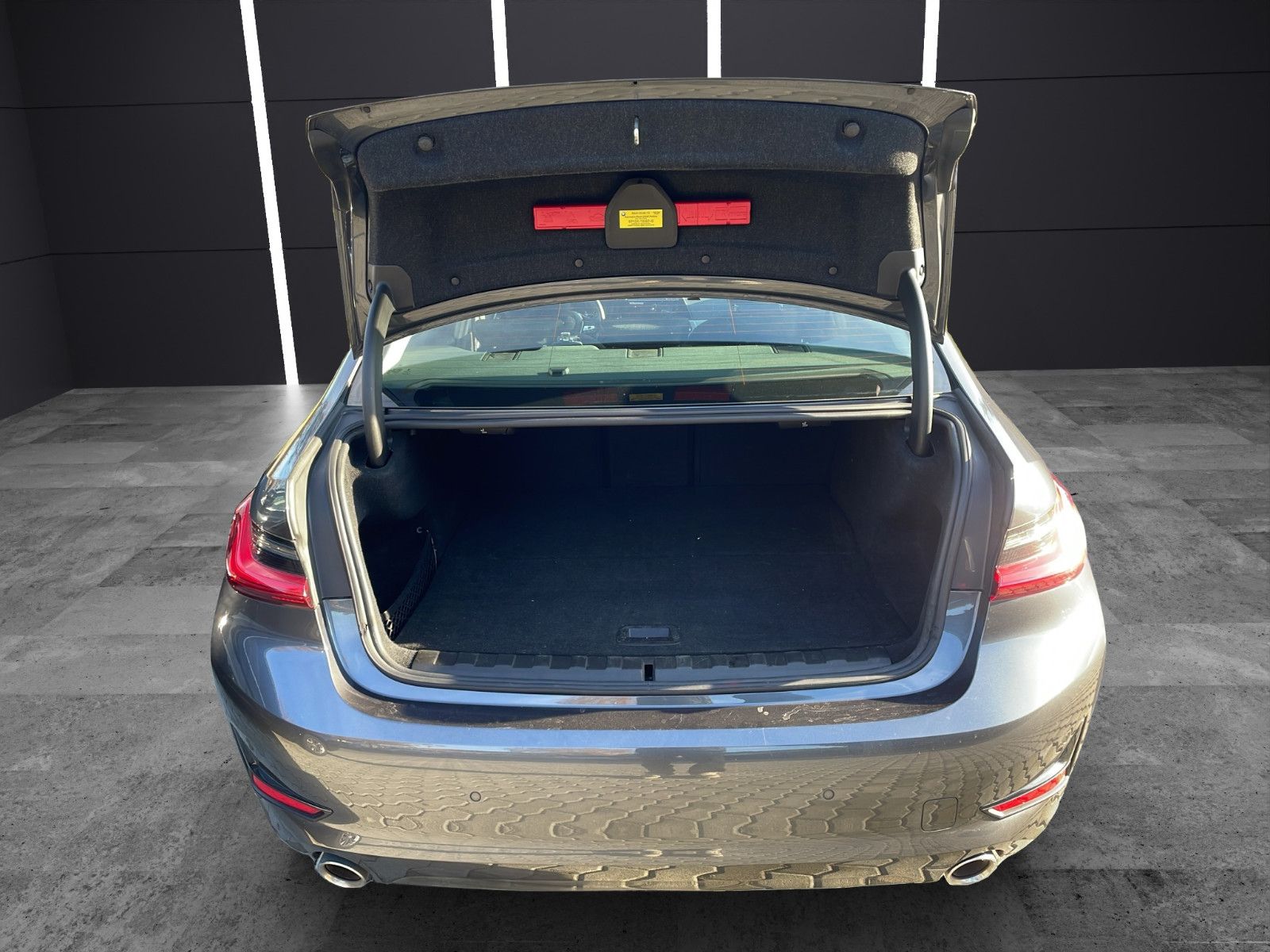 Fahrzeugabbildung BMW 330 e Advantage*LED*Apple CarPlay*SitzHZ*Temp*