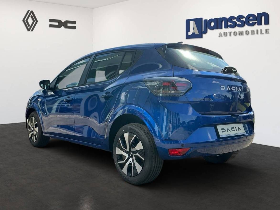 Fahrzeugabbildung Dacia Sandero Expression TCe 100
