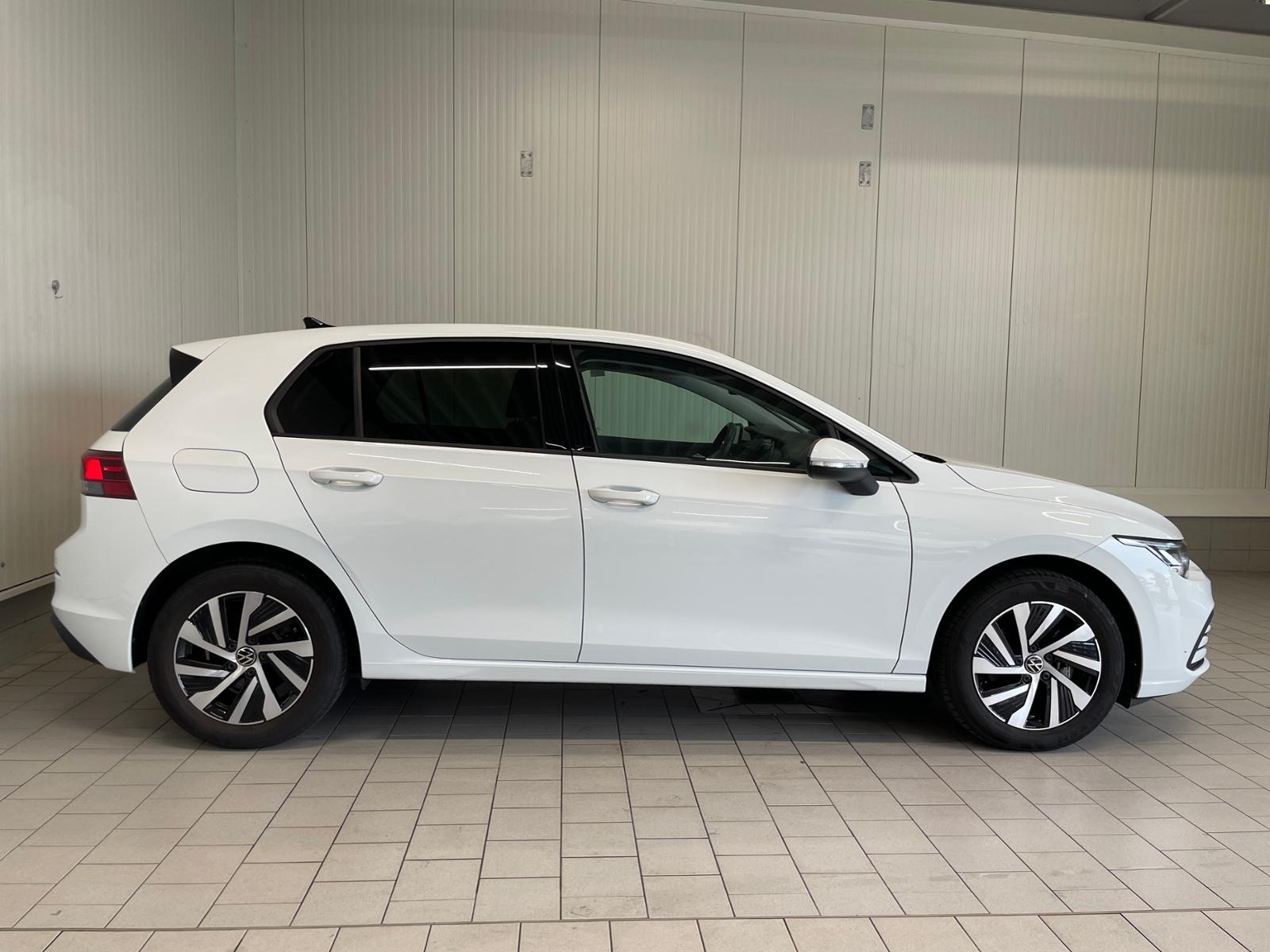 Volkswagen Golf VIII Life 1.0 eTSI DSG NAVI ACC SHZ, миниатюра 7