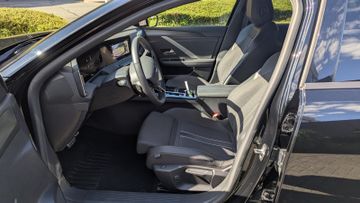 Bild 7 Opel Astra GS AT/NAVI/SHZ+LHZ/PDC vo+hi+360Cam