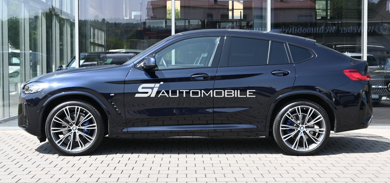 Fahrzeugabbildung BMW X4 xDr.30d M SPORT °ACC°AHK°STANDHEIZUNG°21 ZOLL