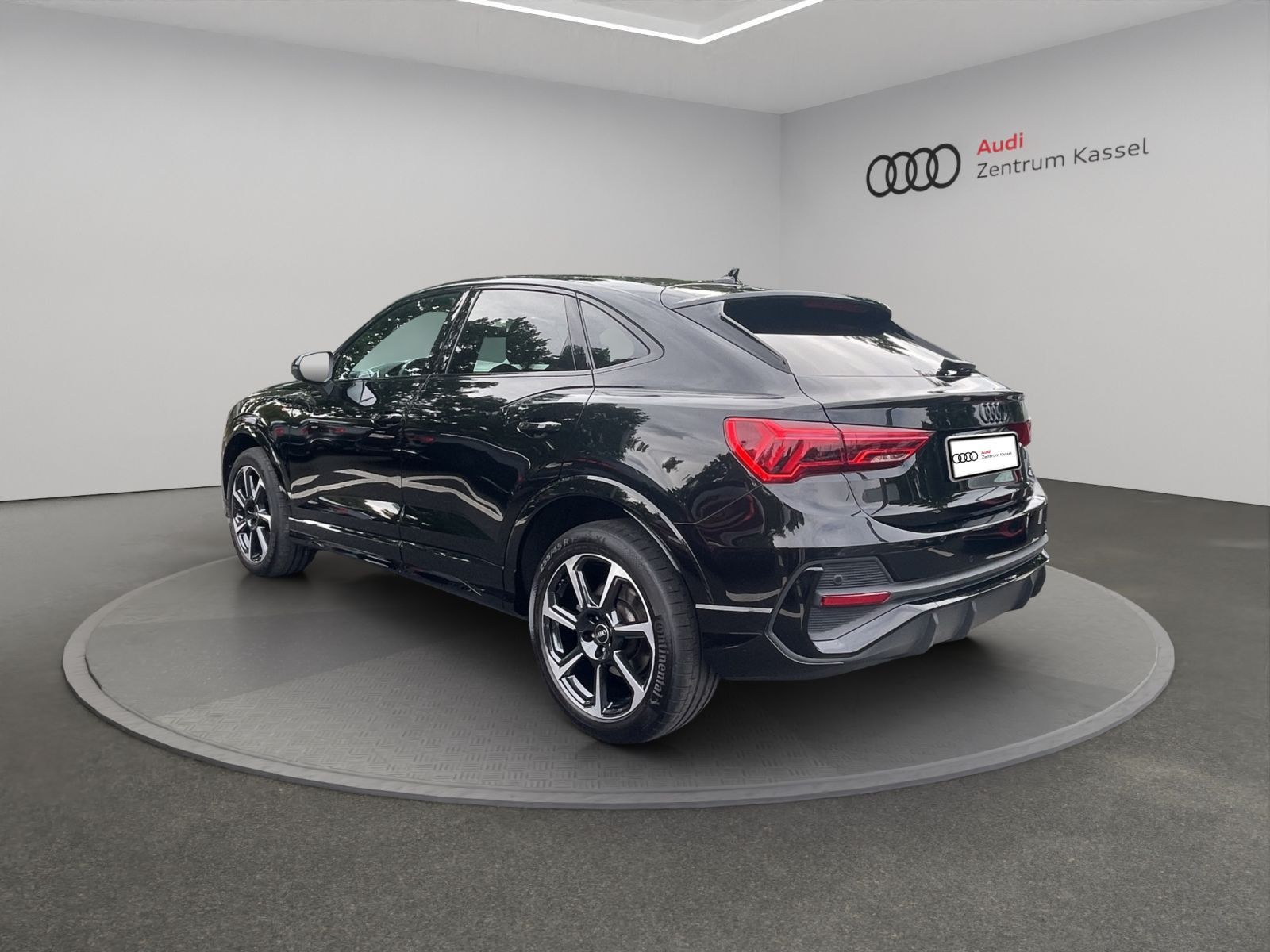 Audi Q3 SB 40 TFSI qu. S line LED AHK PDC+ StandHZG foto 4