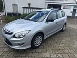 Hyundai i30 cw FIFA WM Edition KLIMA TUV/AU NEU EURO5 - Hyundai i30 aus 2010: I30cw