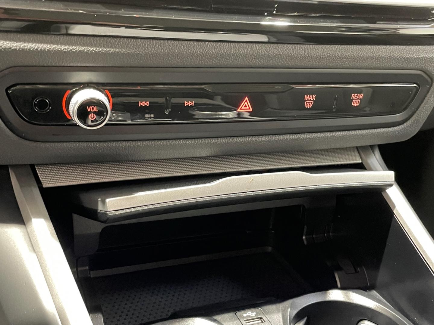 BMW 320 d Touring Automatik EU6d LED ACC Virtual Coc