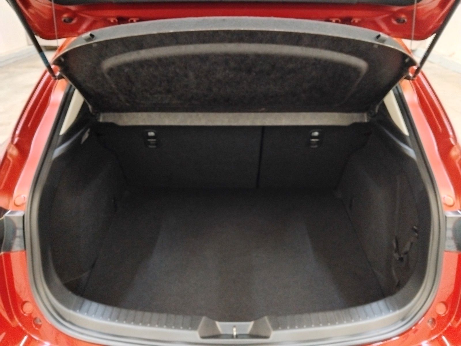 Mazda 3 (06/2014, Benzin)