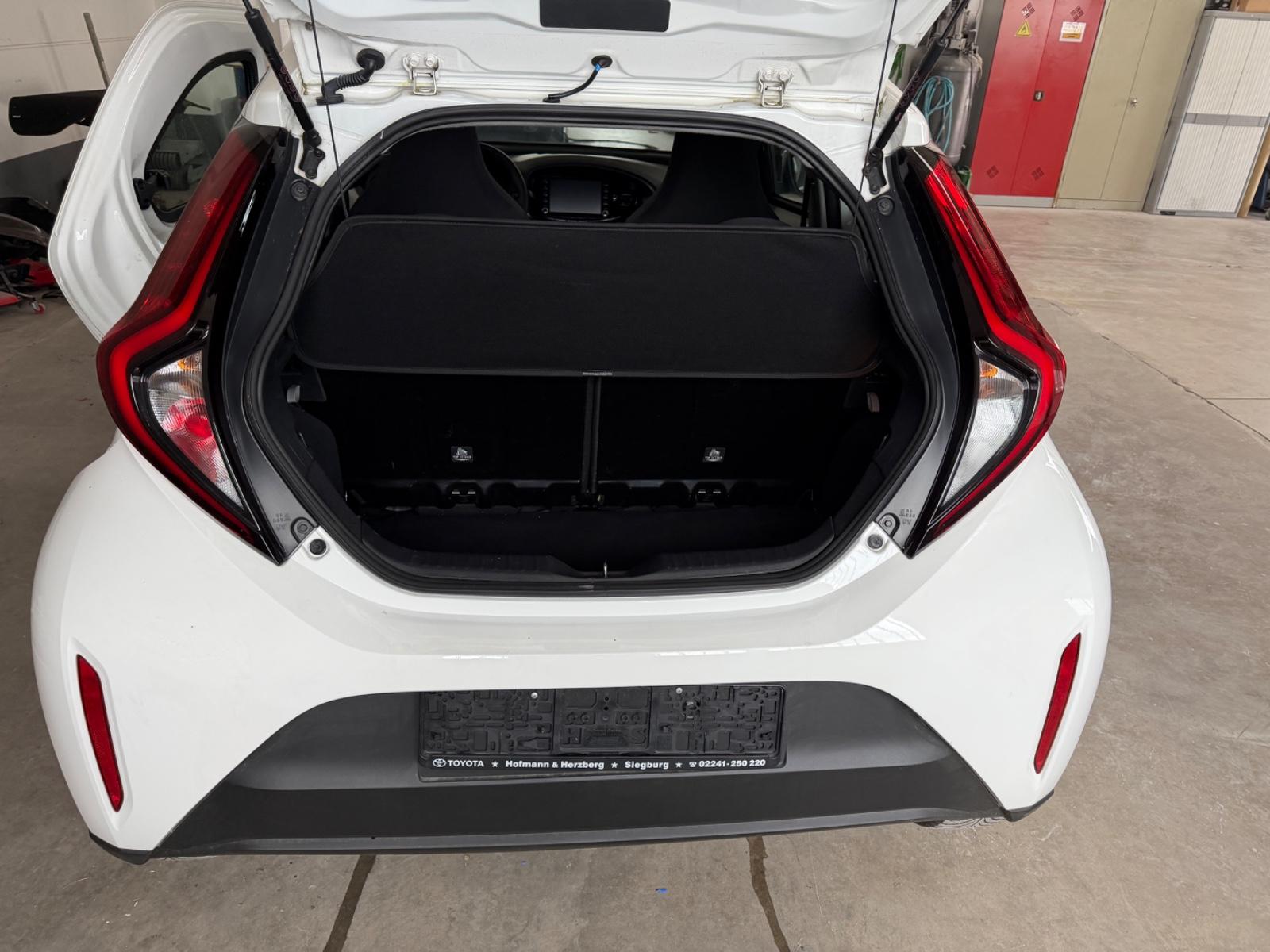 Toyota Aygo X Play