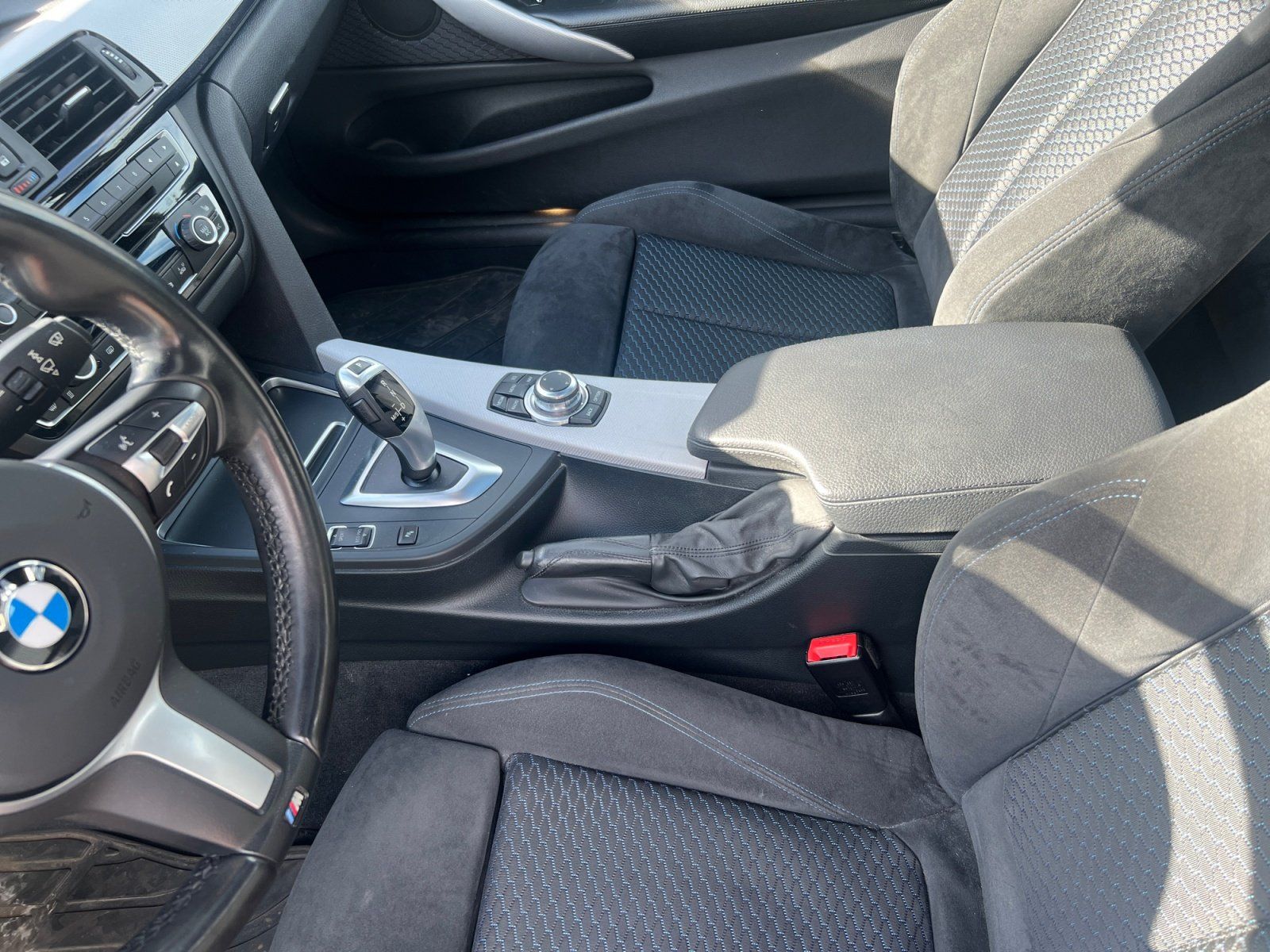 Fahrzeugabbildung BMW 440i Coupé M Sport +LED+HiFi-Lautsprechersystem+