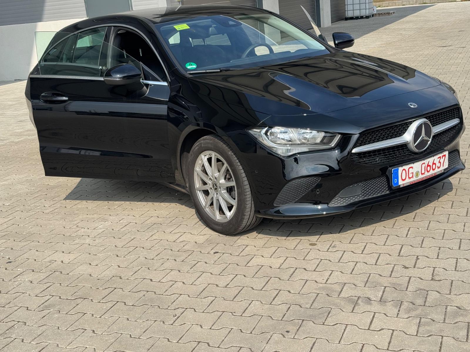 Mercedes-Benz CLA 180 Shooting Brake Motor 1,332 cm  Coc Leder