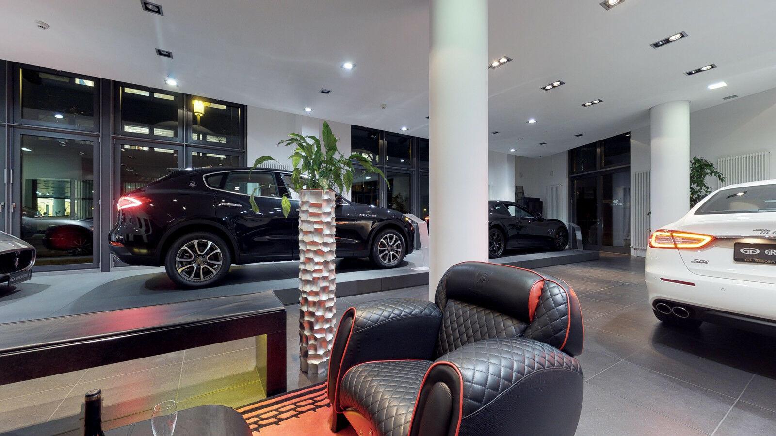 showroom-image-main