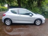 Peugeot 207 Premium VTi 95 kW 124 T.km. gepflegt  - Peugeot 207: 95