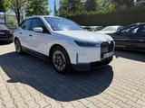 BMW iX 40 xDrive*Head Up*360Kamera*Harmann*Komfortzu - BMW iX xDrive40 Gebrauchtwagen