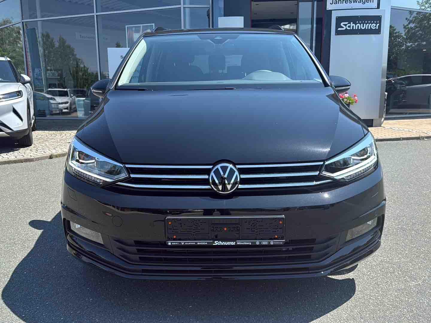Volkswagen Touran 1.5 TSI DSG Comfortline + APP + 7 Sitze