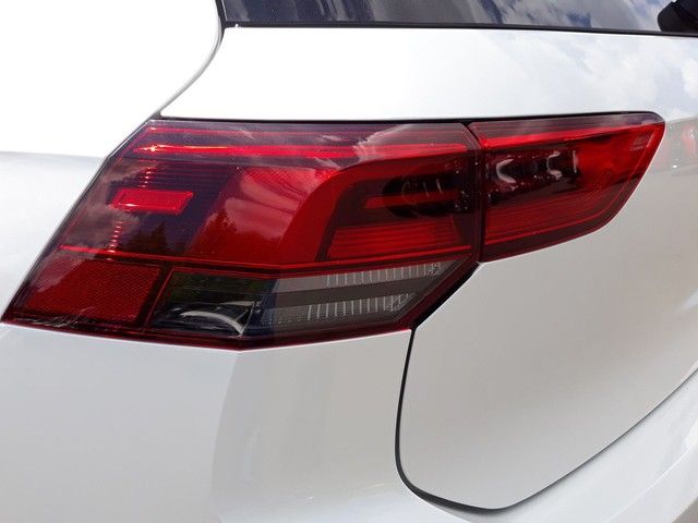 Fahrzeugabbildung Volkswagen Golf VIII 2.0TDI DSG Style NAVI+ACC+PARKLNK+AHK+