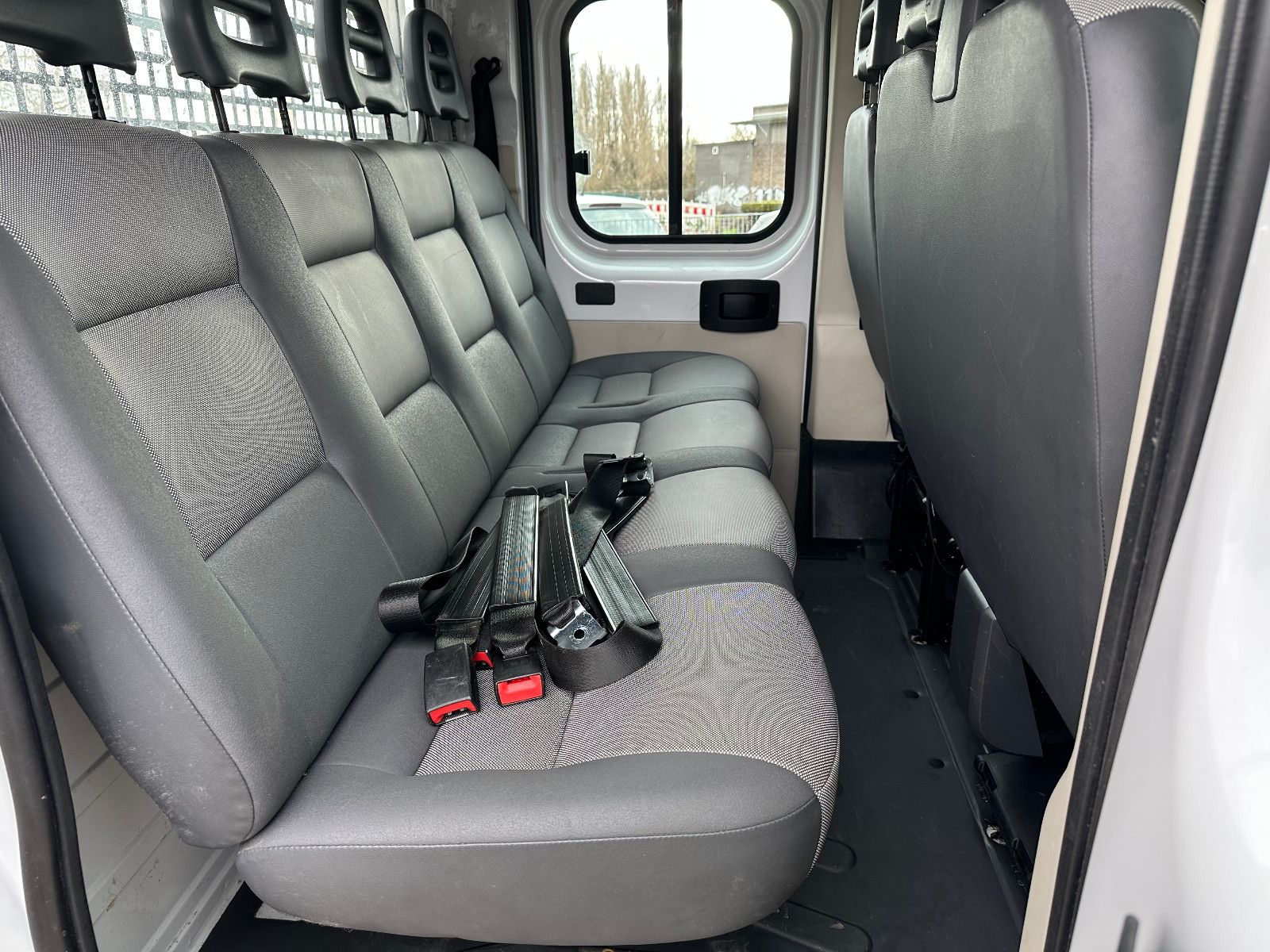 Fahrzeugabbildung Fiat DUCATO MAXI 7 SITZER PRITSCHE/DOPPELK.35 150L5 P