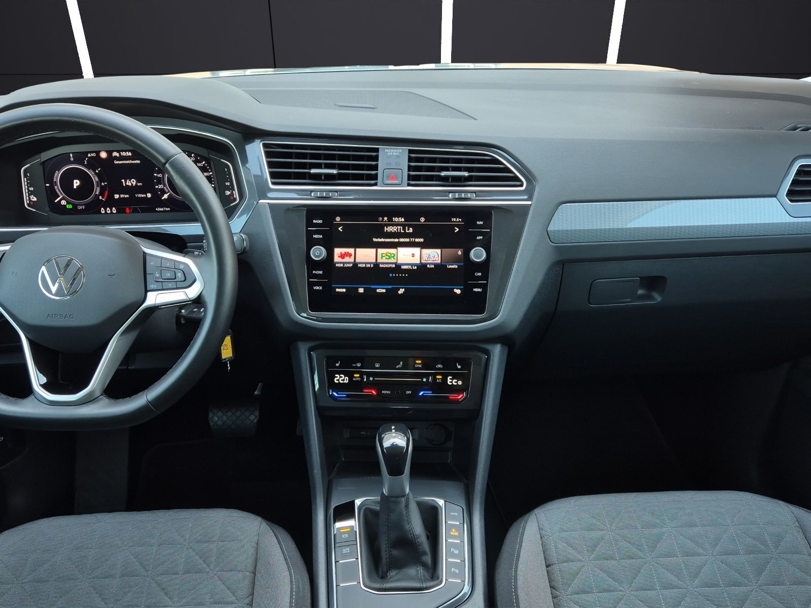 Fahrzeugabbildung Volkswagen Tiguan eHybrid Life DSG Matrix AHK Navi AID ACC