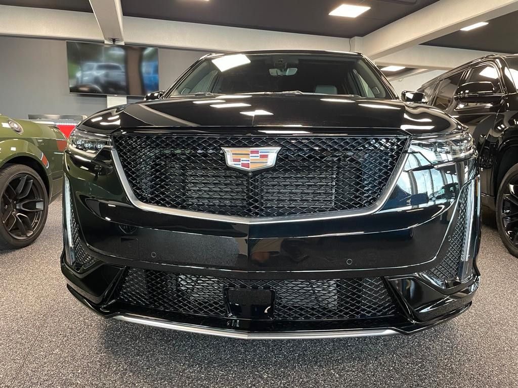Fahrzeugabbildung Cadillac 2023 XT6 SPORT  3.6-V6 AWD  TECHNOLOGY-PANO-ACC
