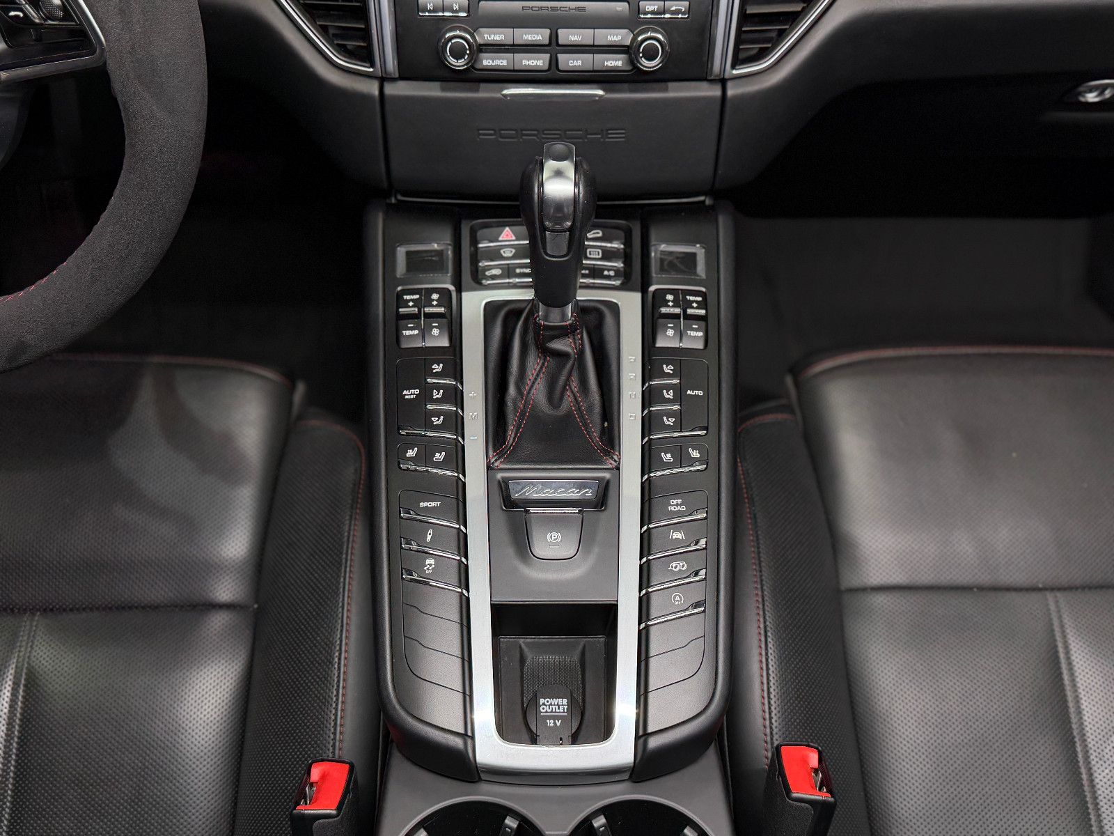 Fahrzeugabbildung Porsche Porsche Macan GTS |BOSE|360°|SITZBELÜFTUNG