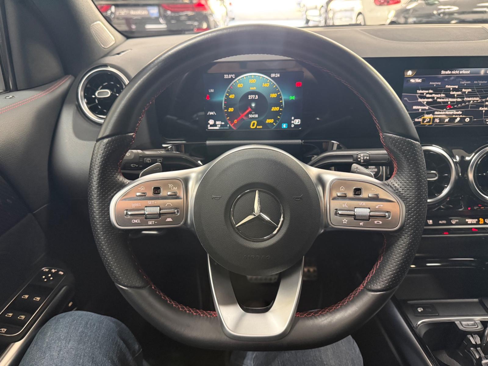 Mercedes-Benz GLA 220 d*AMG-LINE*AHK*MBUX*19 ZOLL*PARK-ASSIST*
